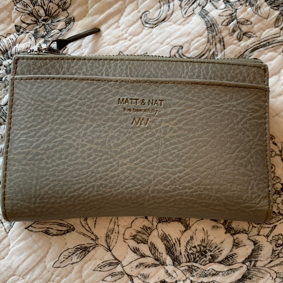 Matt & Nat Handbags - Matt and Nat Motivsm Vegan Grey Wallet